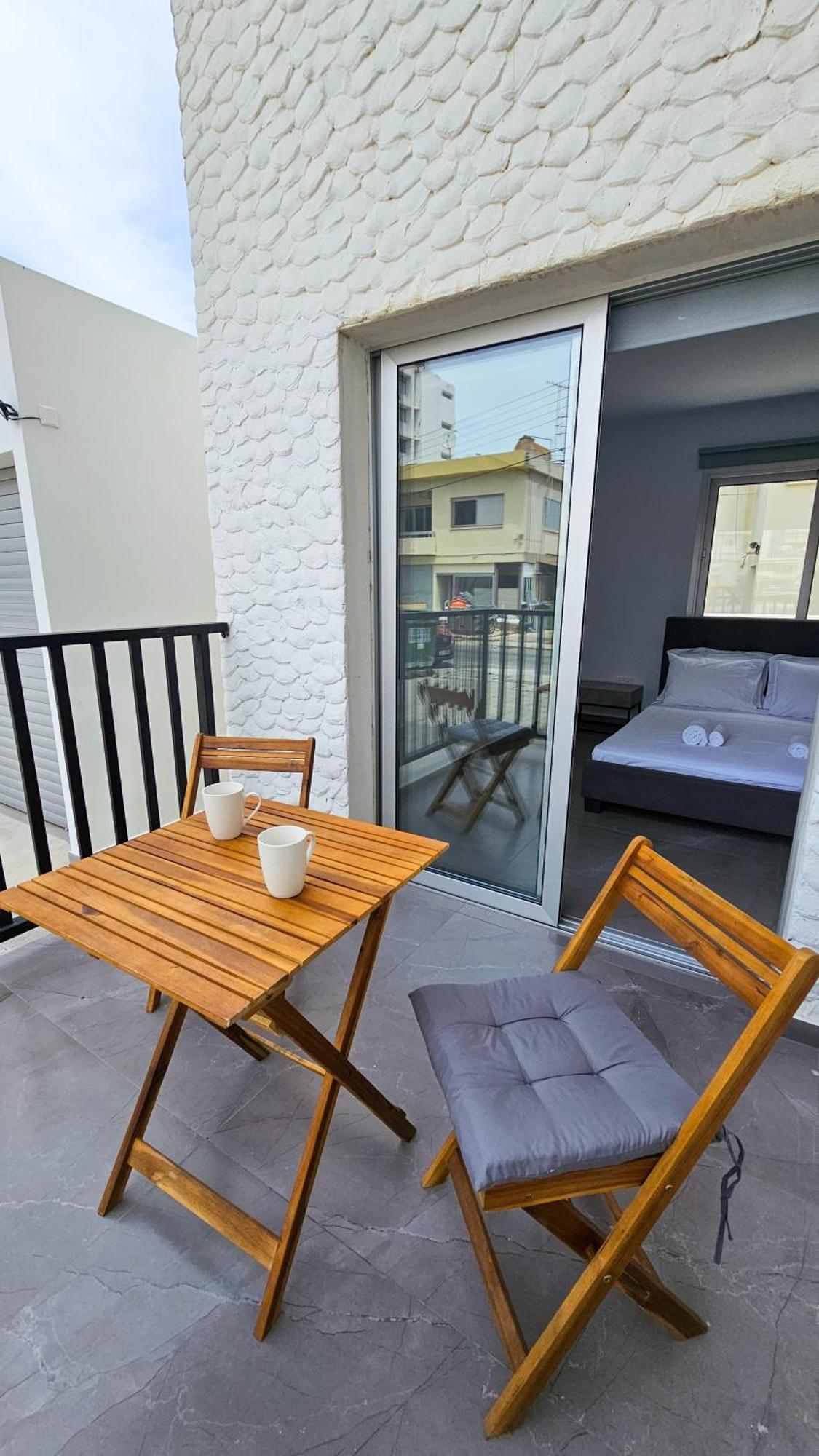 Eviathe Apartments Larnaca Extérieur photo