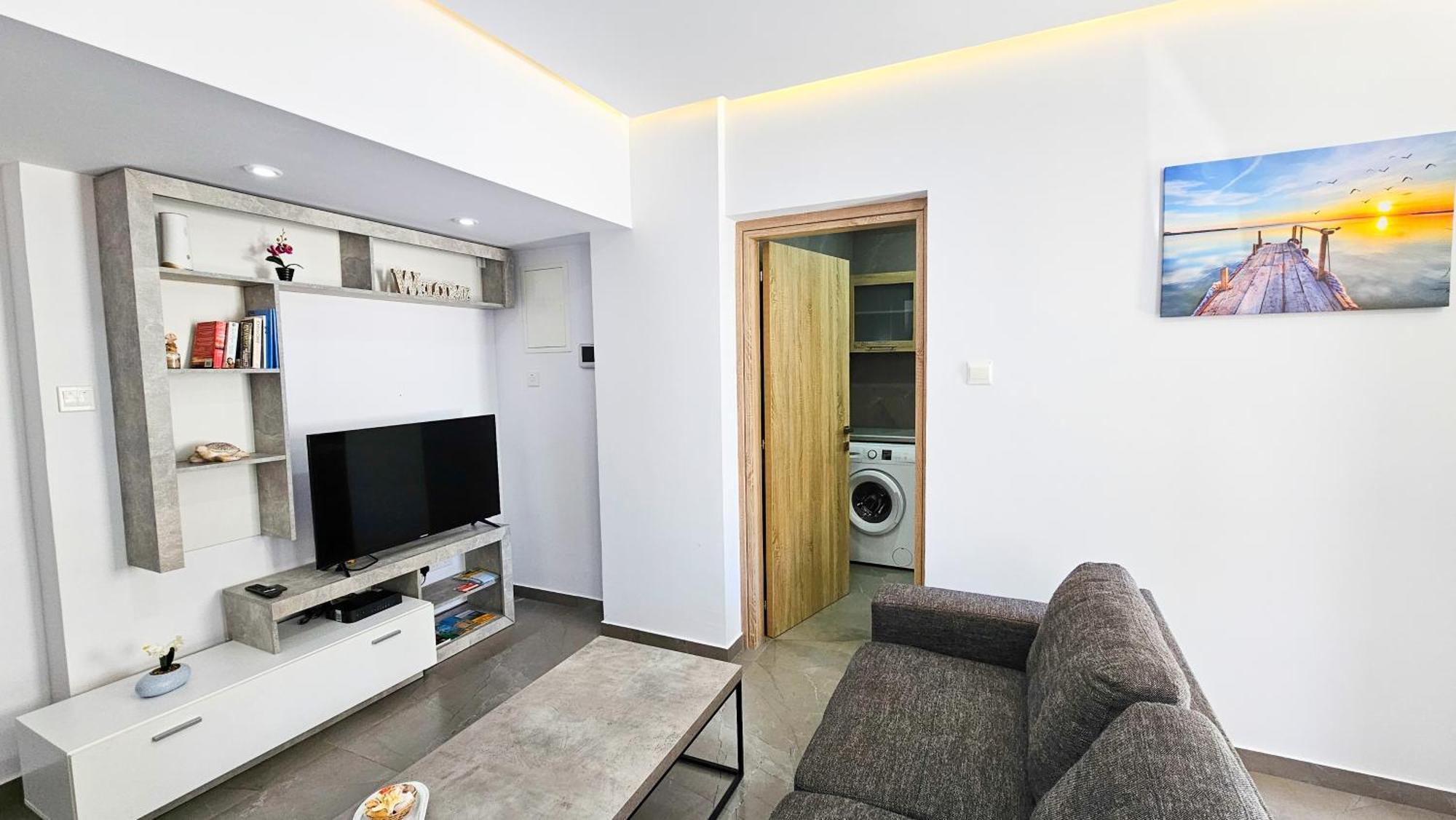 Eviathe Apartments Larnaca Extérieur photo
