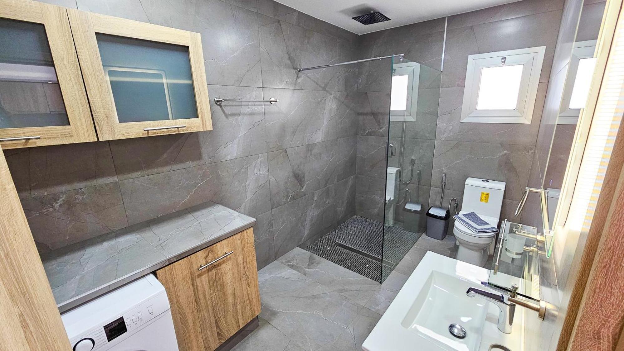 Eviathe Apartments Larnaca Extérieur photo